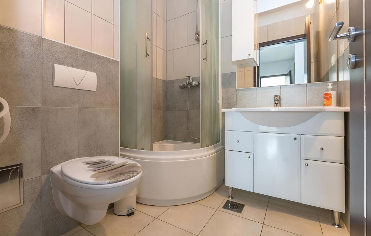 Villa Ivy With Perfect Privacy, Pool, Sauna And Jacuzzi Opanci Екстер'єр фото